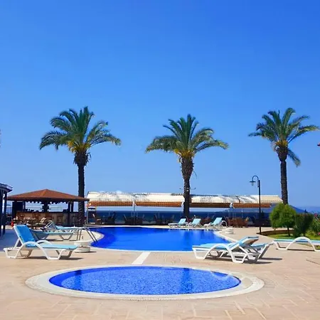 Sunset Beach Club Neptune 3 Appartamento *